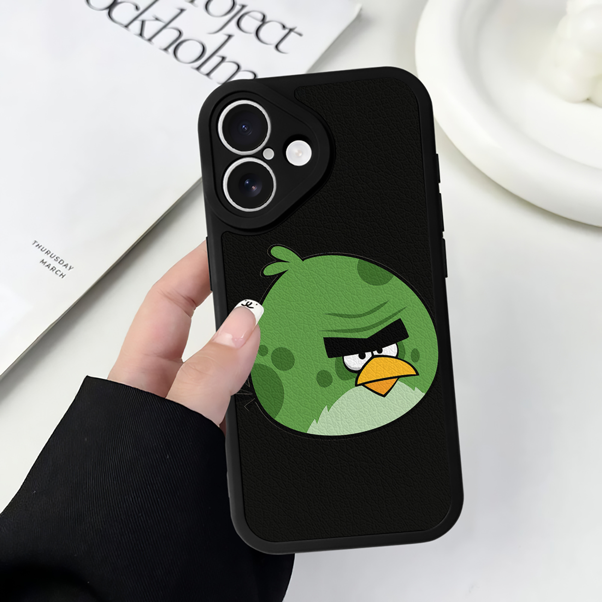 （画像用） Angry Birds アングリーバード 【iPhone 16シリーズ対応】シリコンスマホケース（レザー調） 材質：シリコン